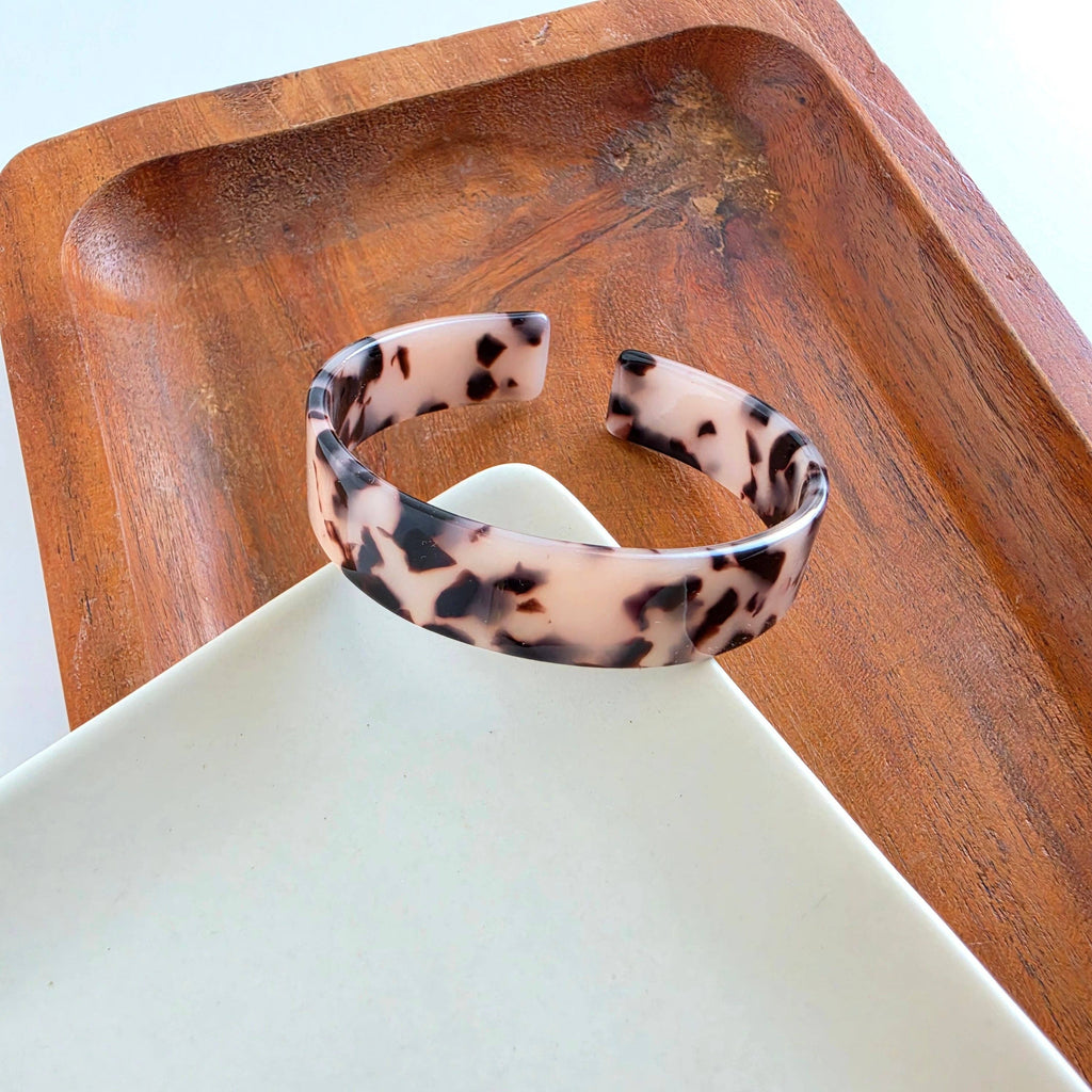 Brynn Bracelet - Blonde Tortoise - Standard // Cuff Bangle