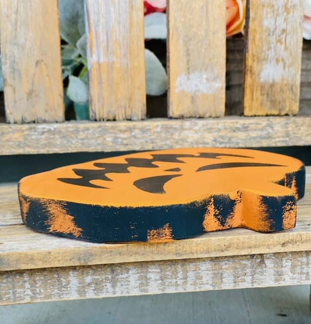 Cute scrolled Jack-o-Lantern, hand painted 6.5 x 6.5