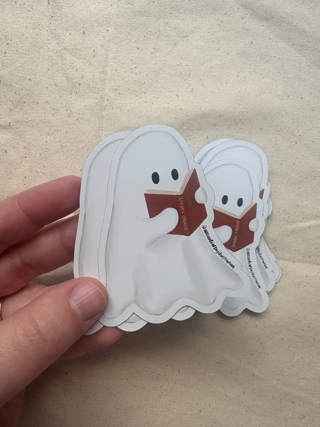 Ghost Reading Magnet