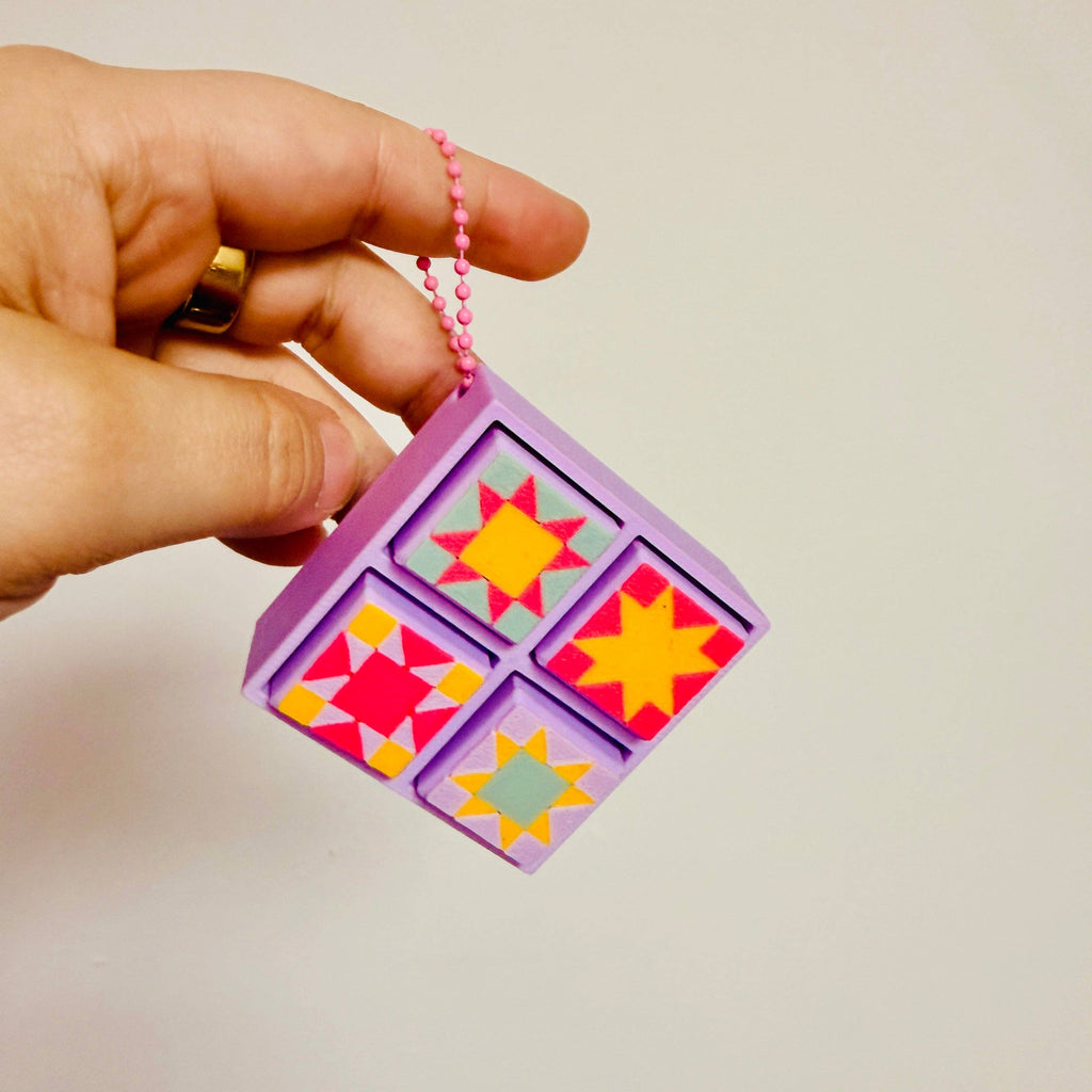 Quilt Pattern Clicker Keychain