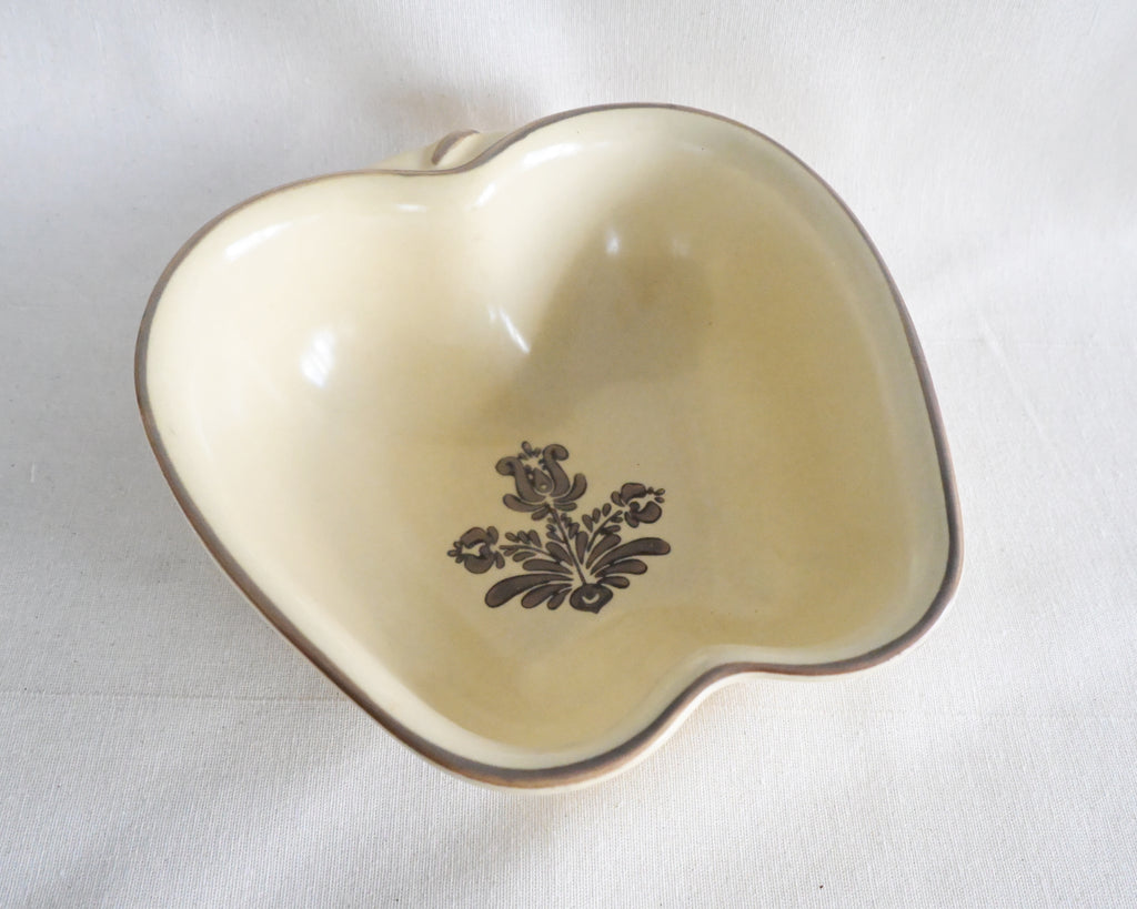 Pfaltzgraff Apple Dish
