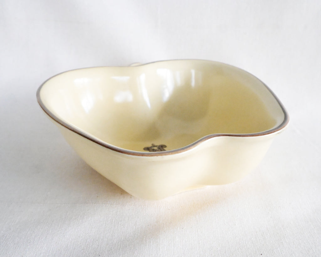 Pfaltzgraff Apple Dish
