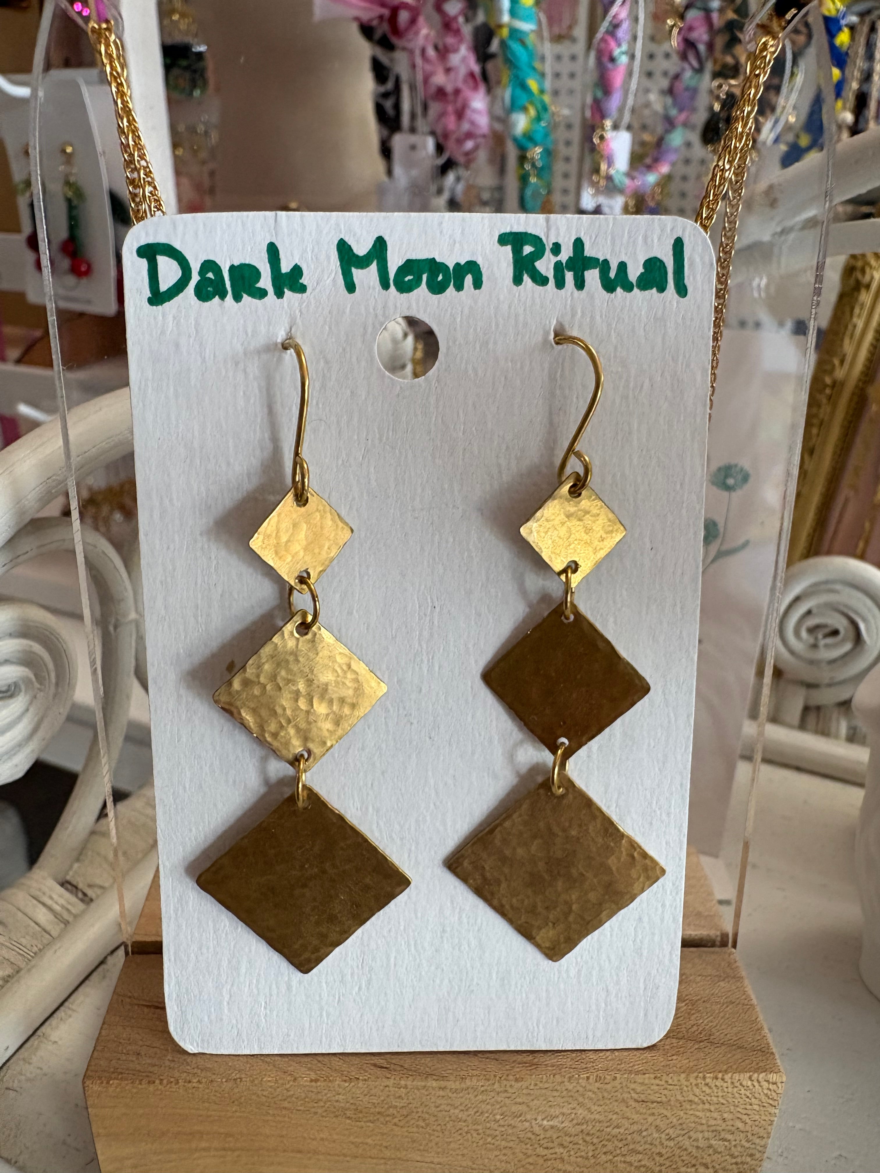 Hammered Metal Shape Earrings