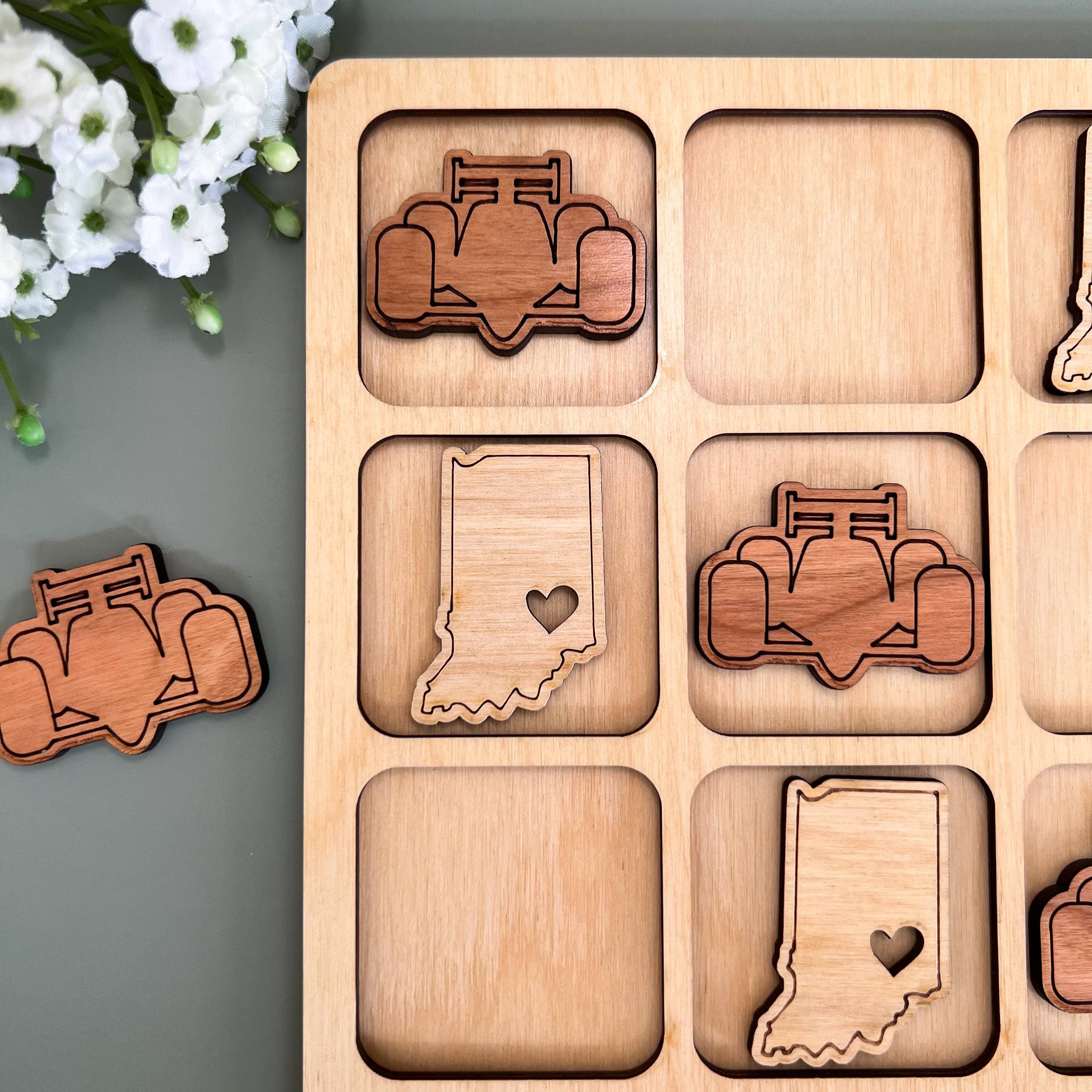 Tic-Tac-Toe Indiana Game