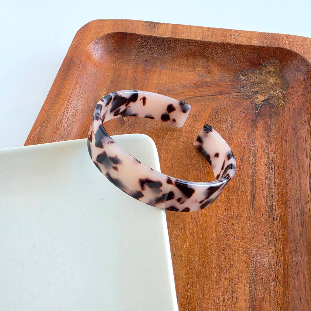 Brynn Bracelet - Blonde Tortoise - Standard // Cuff Bangle